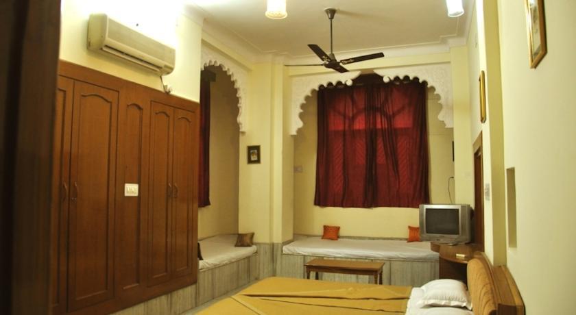 Kiran Palace Hotel Udaipur Habitación foto